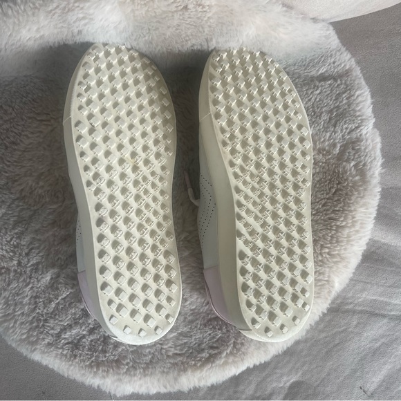 Tory Burch Sneakers - Picture 7 of 9